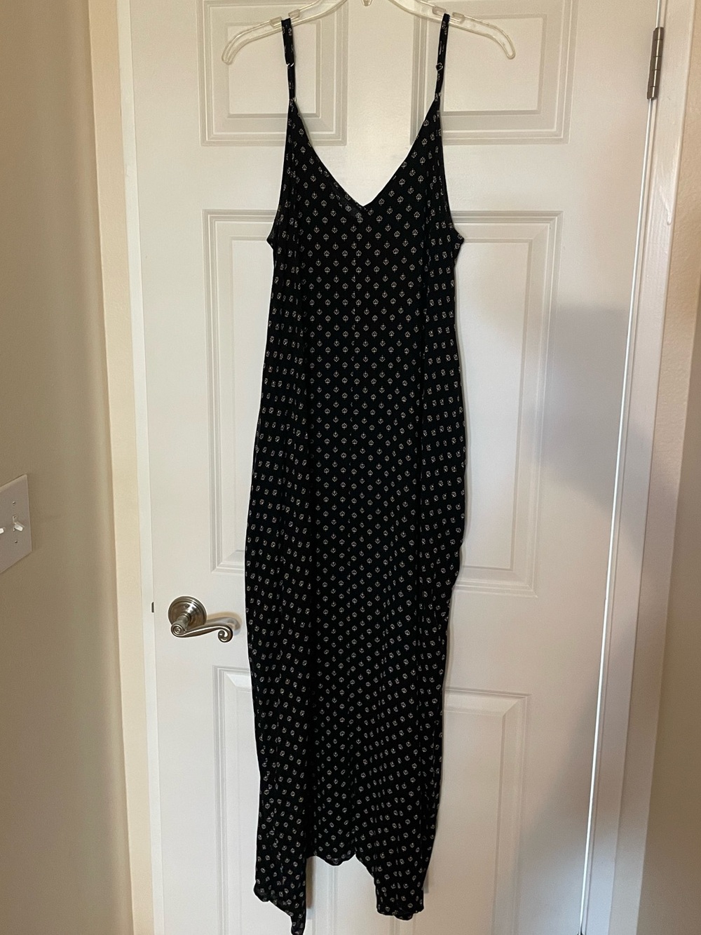 Lulu's Black Printed Spaghetti-Strap Maxi Dress